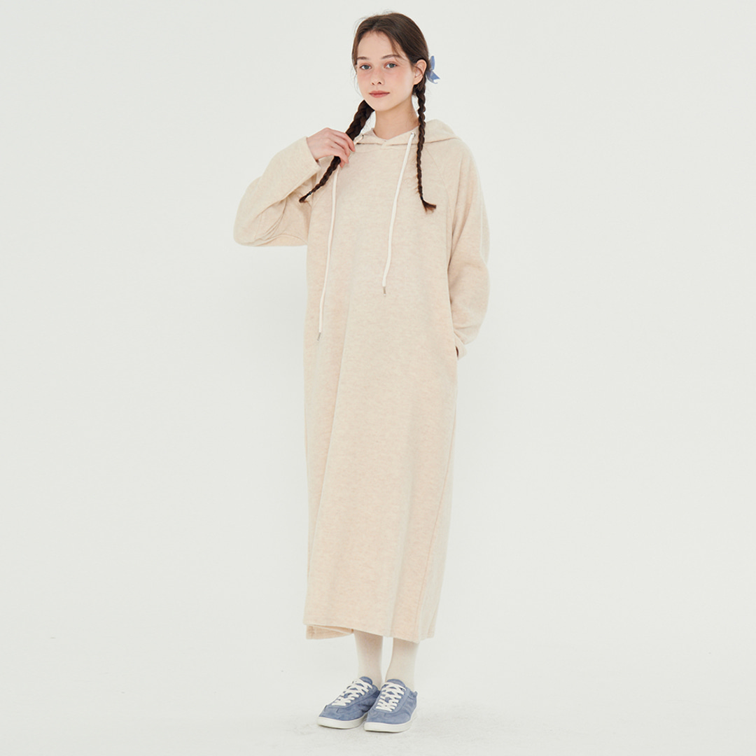 [메타퍼] MET minimal wool knit hood dress beige