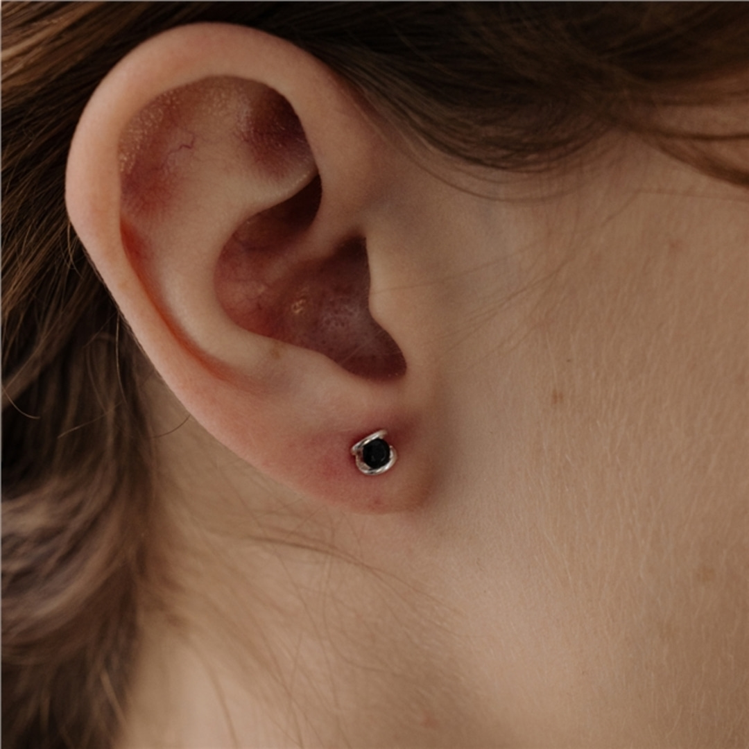 [티오유] [silver925] TB015 black beads point earrings