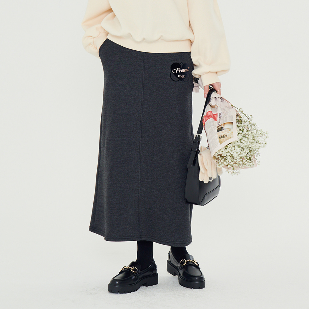 [메타퍼] MET velvet detail present skirt charcoal