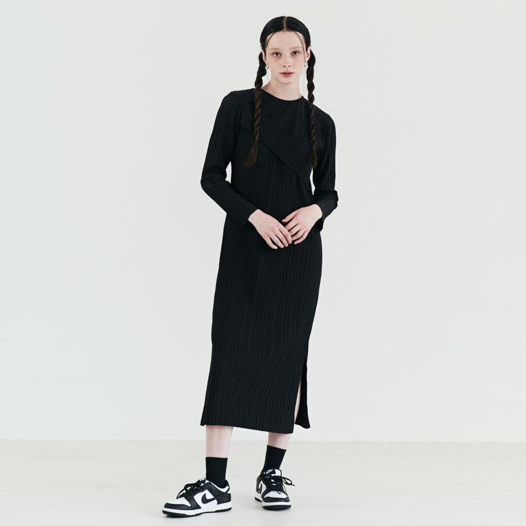 [메타퍼] MET minimal pleats dress black