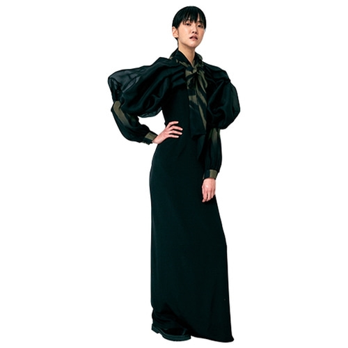 [빅팍] [2022 FW 컬렉션] 블랙 이브닝 드레스