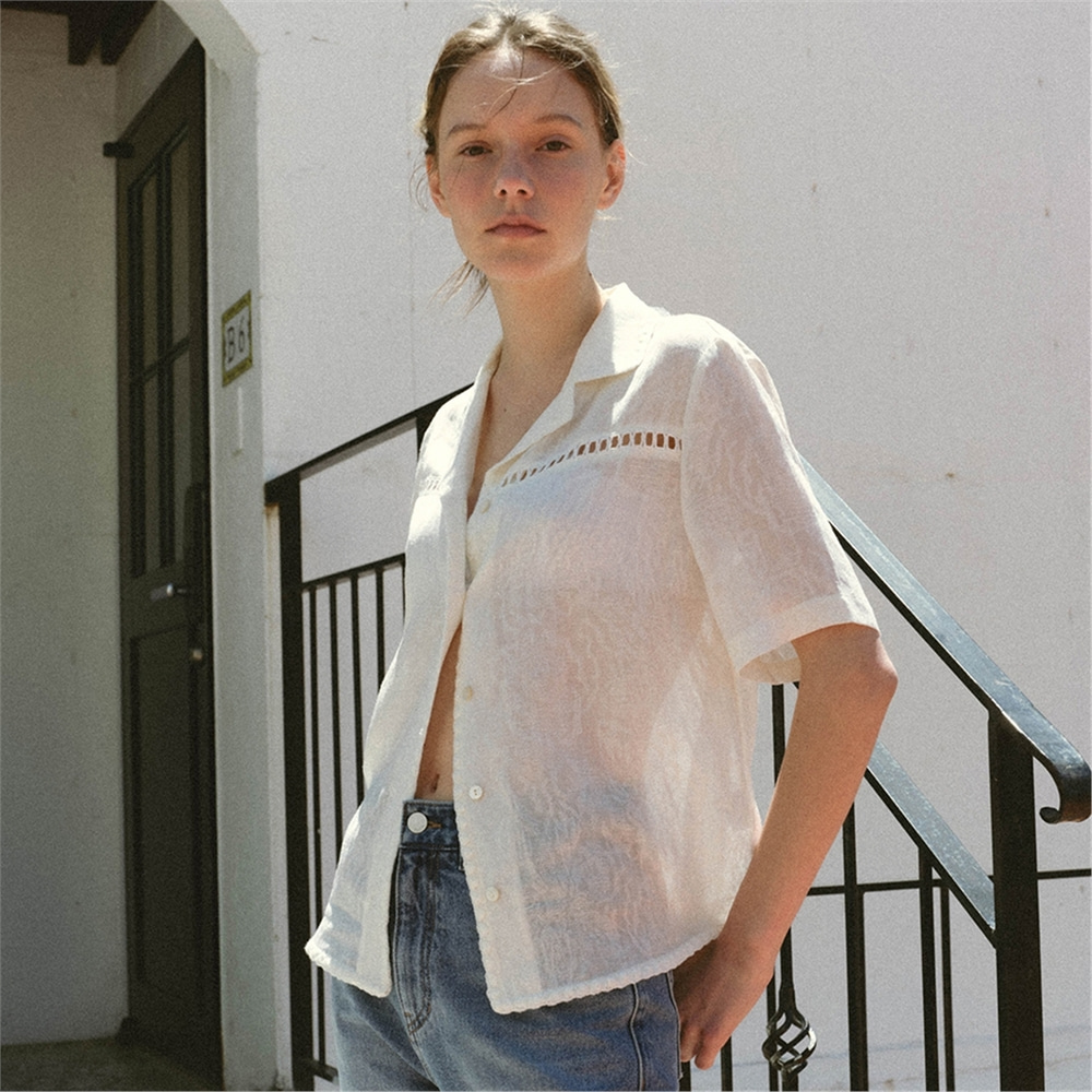 [블랭크03] embroidery shirt blouse [Italian fabric] (cream white)