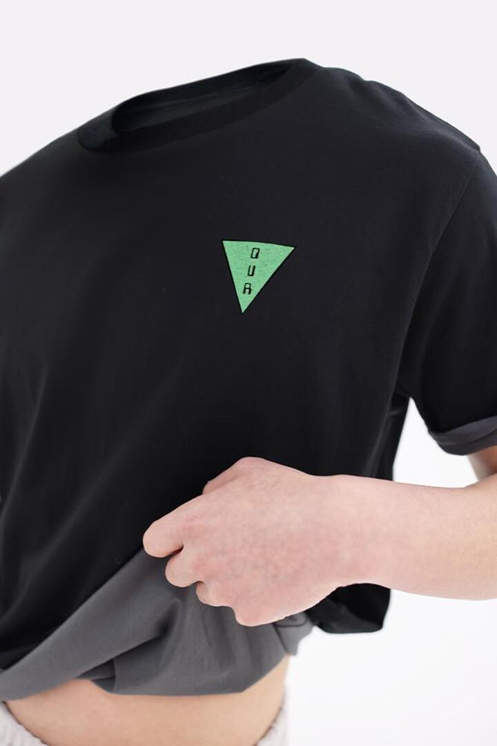 O_R Unisex Reversible T-Shirts [Black]