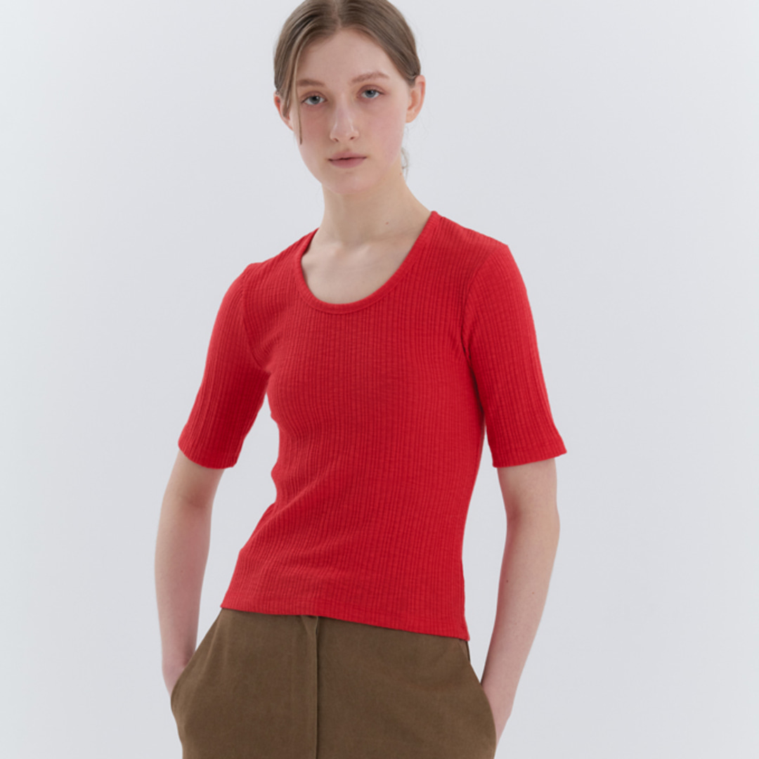 [위티앤험블] Knit Scoop Neck T-shirt (Red)