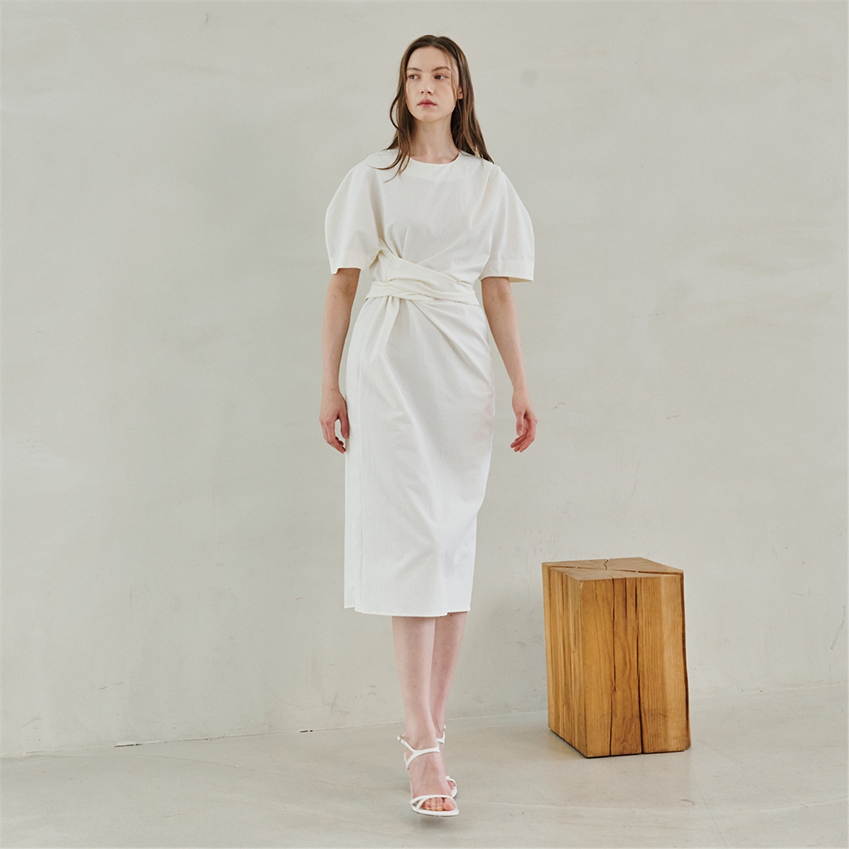 [누브] Drape Waist Tie Dress - White