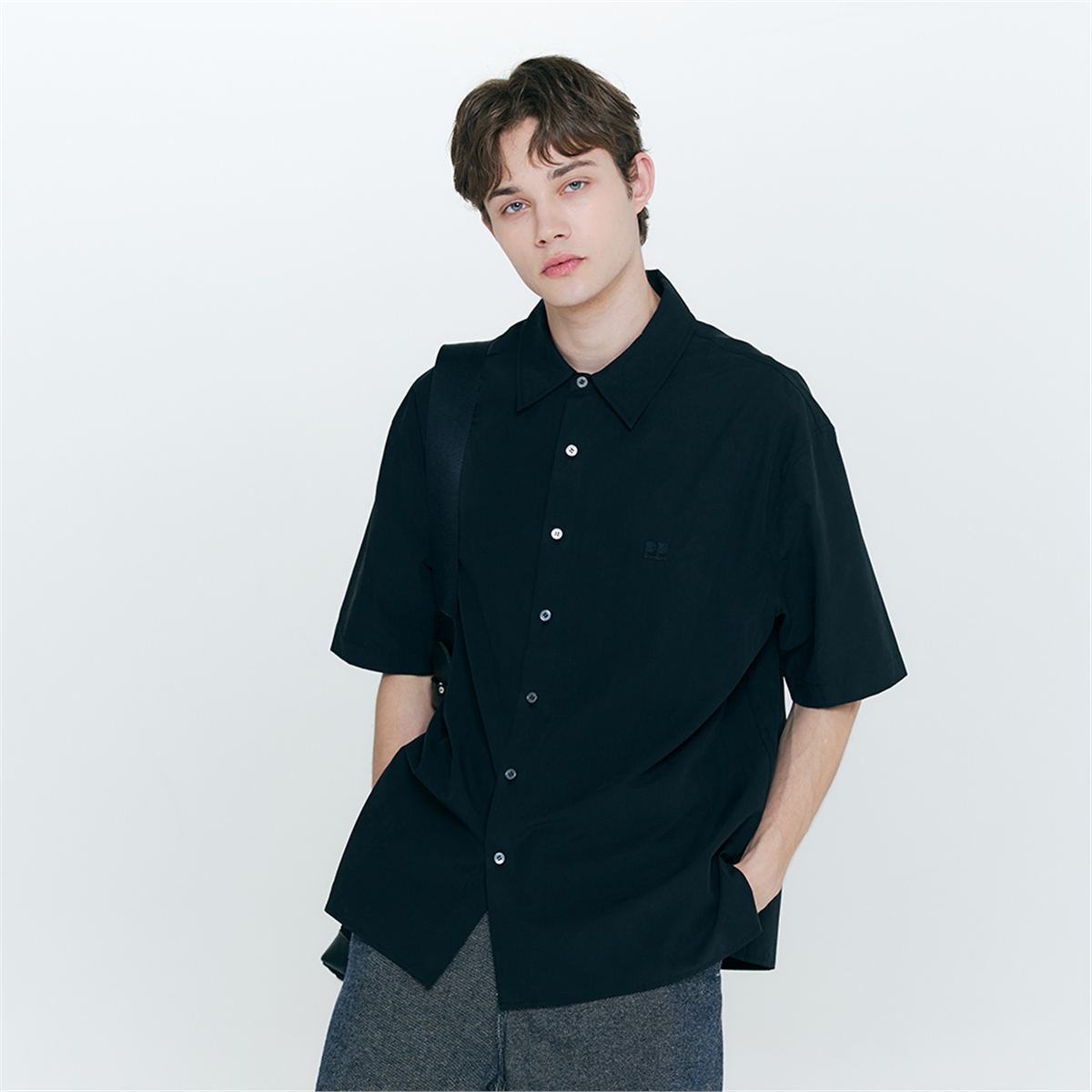 [프라이] 베이직 로고 하프 셔츠(BLACK)